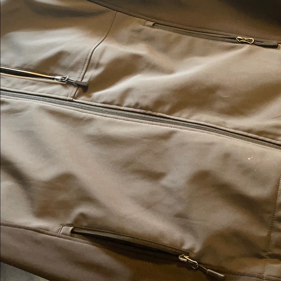 A FreeTech jacket - Picture 5 of 8